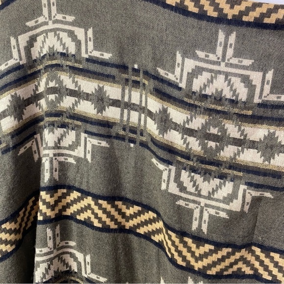 Classic Southwestern Aztec Poncho Wrap Sweater OS - Picture 4 of 8